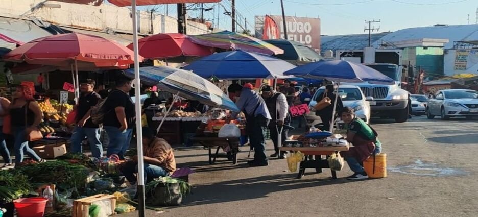 Revisarán a ambulantes en mercados de Cuernavaca por quejas de comerciantes